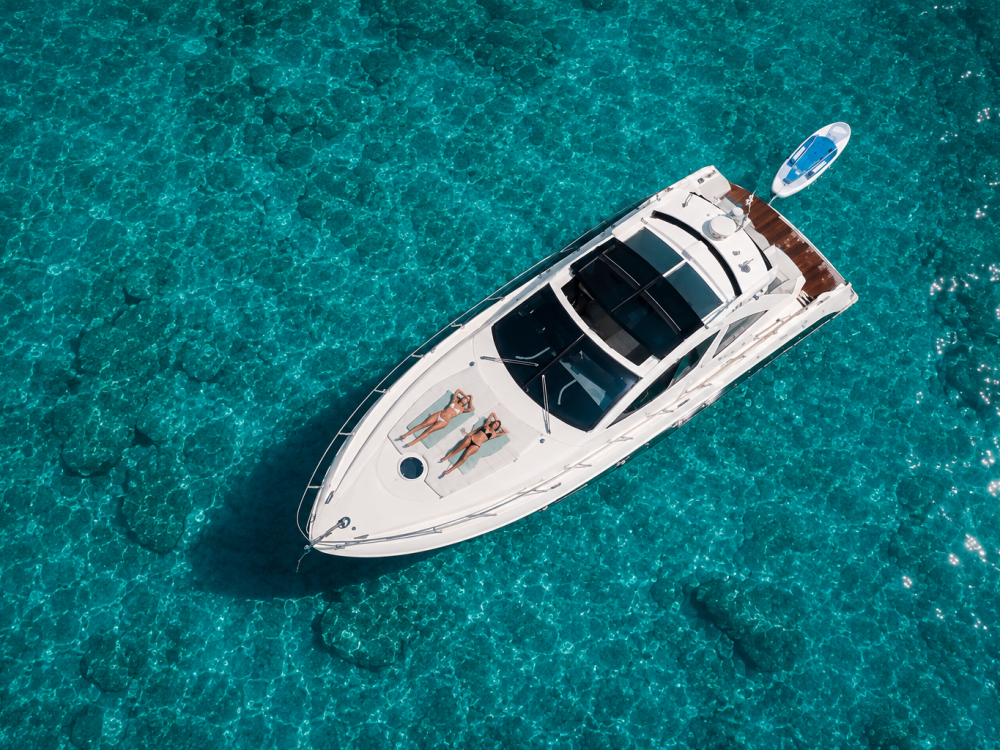 yacht 1